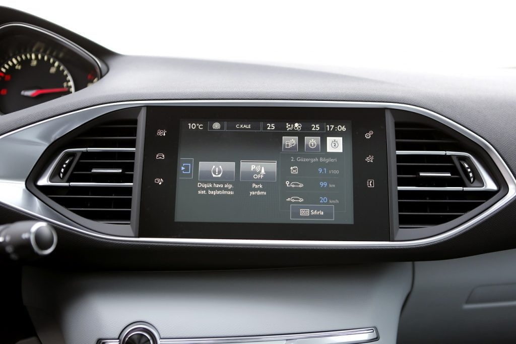 Peugeot 308 dizel otomatik multimedya ekran