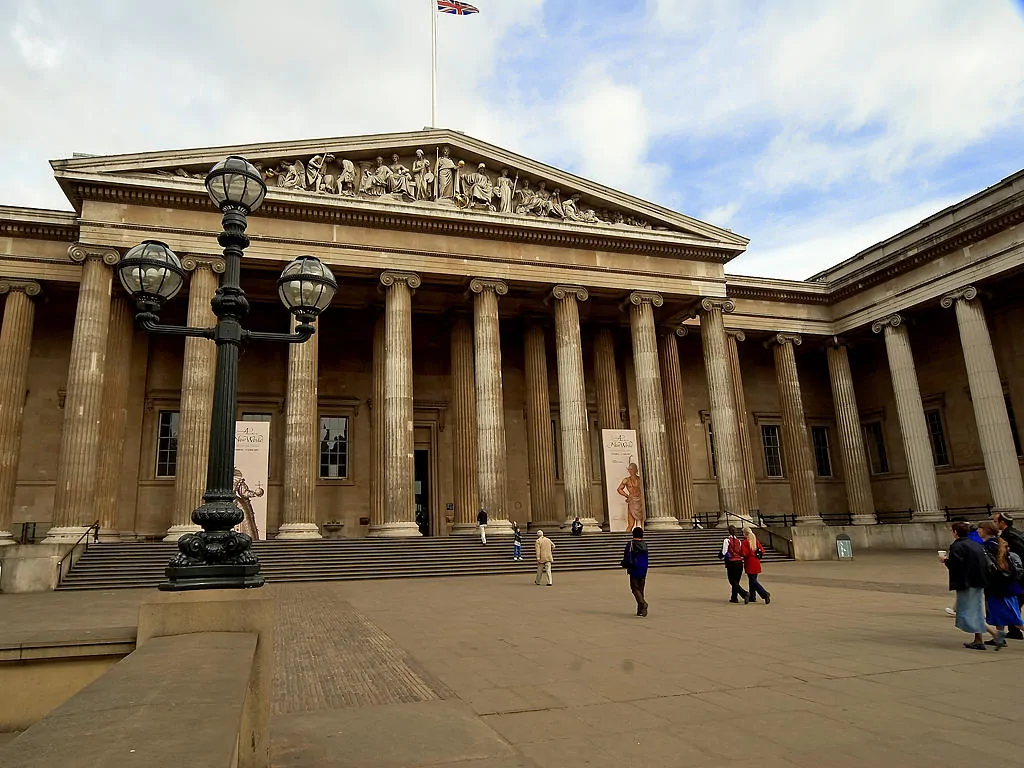 British+Museum+Entrance