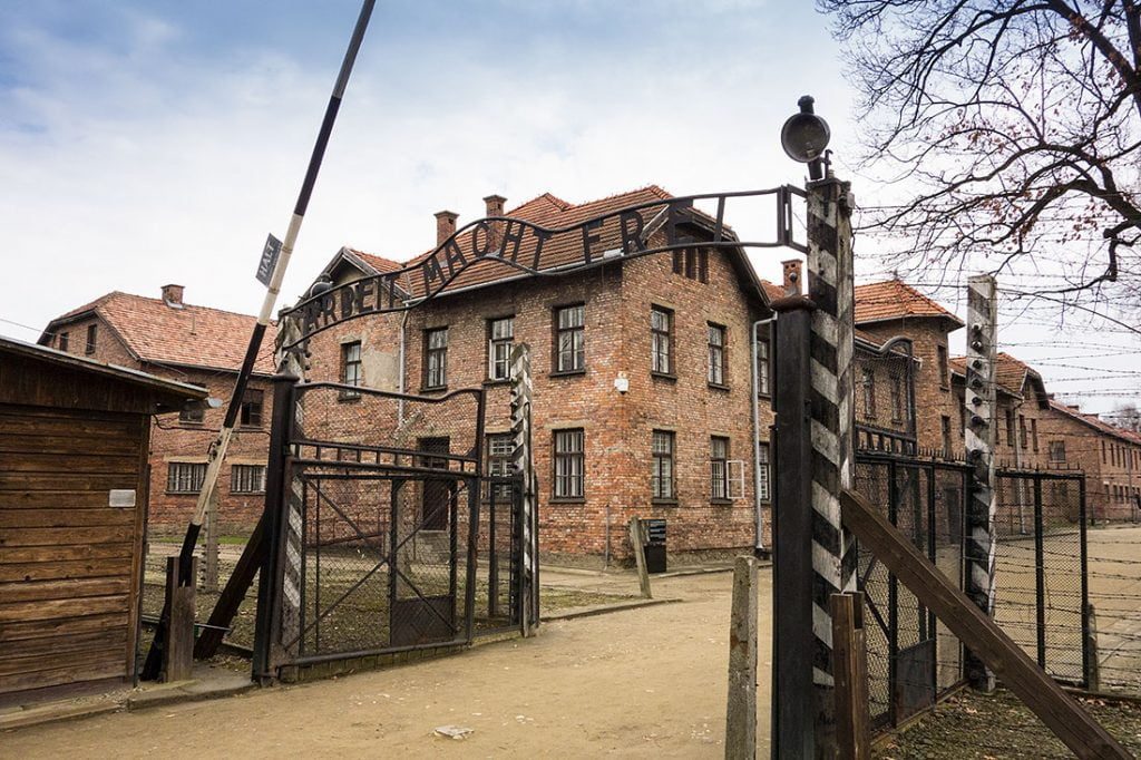 Dark Turizm Auschwitz Kampi