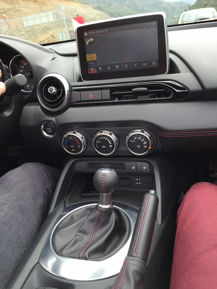 Mazda MX-5 manüel şanzıman