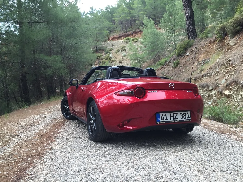 Mazda MX-5 Miata dış tasarım 4
