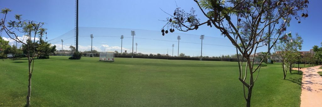 side otelleri starlight hotel antalya futbol sahası