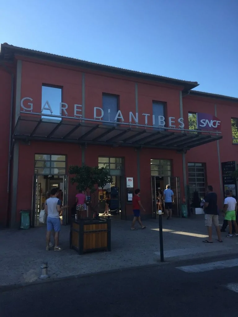 antibes garı fransa tatili nice 1