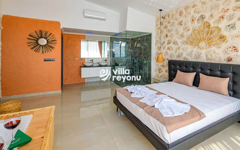  Antalyada kiralık villa